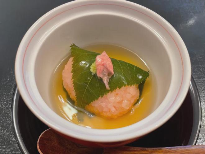 外交 美食中的交流电子pg餐桌上的