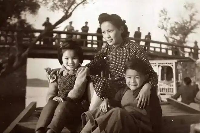 世凯87岁孙子太冻龄曹锟孙女罕见亮相pg电子网站军阀后人聚会照片曝光：袁(图3)