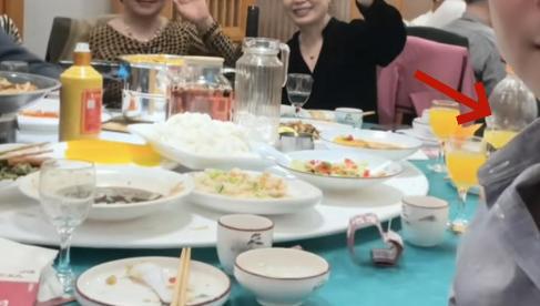 世凯87岁孙子太冻龄曹锟孙女罕见亮相pg电子网站军阀后人聚会照片曝光：袁(图14)