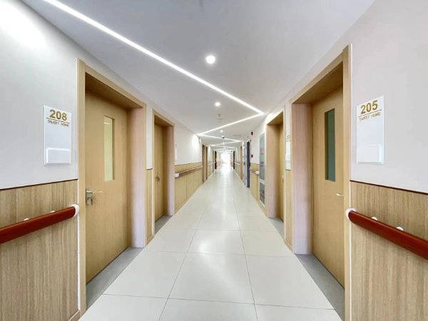 哪些？普乐时光松鹤养老院有限公司 口碑标杆2026最新pg电子免费模拟器游戏高端认知照护养老机构口碑好的有(图3)